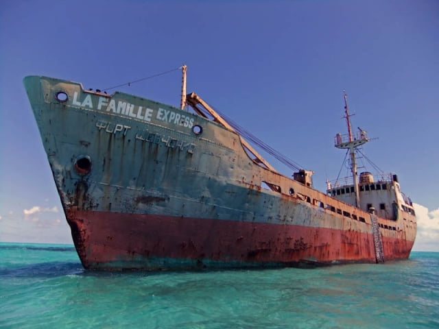 ships-01